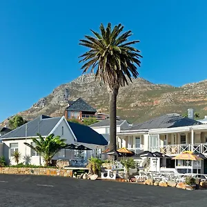 https://boulders-beach-lodge-and-restaurant.hotels-capetown.com