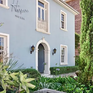 https://harpers-house.hotels-capetown.com